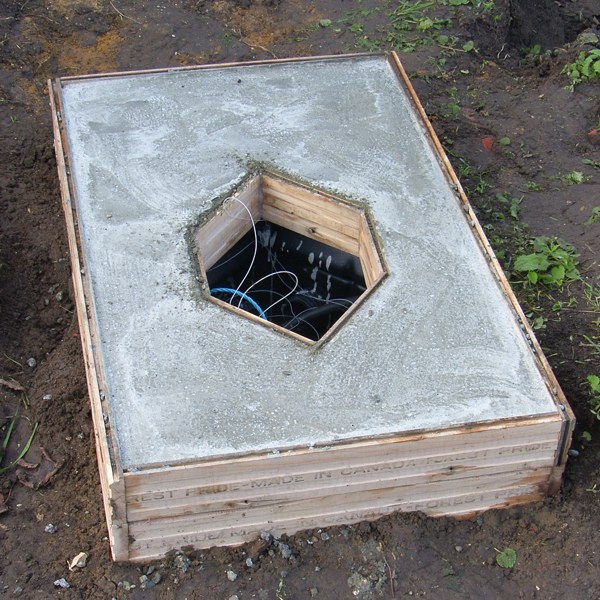 Concrete kiosk base
